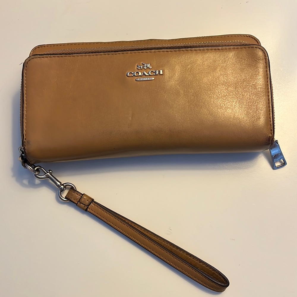 Coach Wristlet Wallet